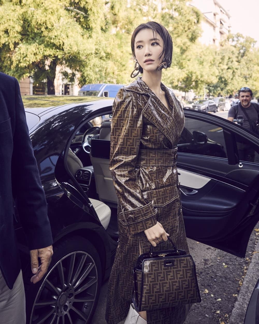 밀라노를 압도하는, FF고준희💚
#fendi #FendiSS19 #고준희 이미지