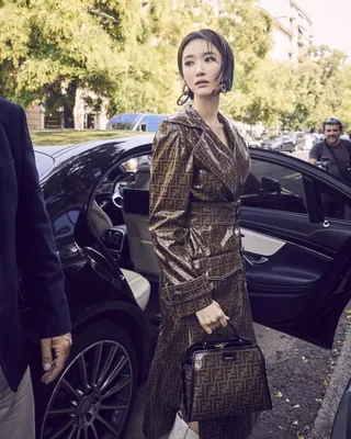 밀라노를 압도하는, FF고준희💚
#fendi #FendiSS19 #고준희 이미지