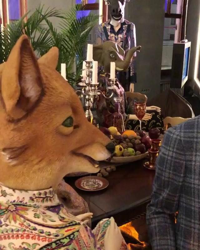에트로 50주년 분위기에 깜놀🦊 이미지