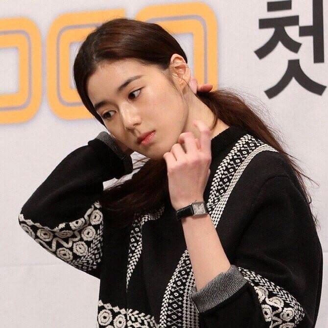 고급진 하면 떠오르는 🖤정은채 이미지