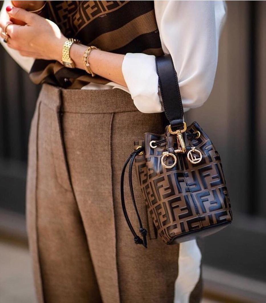 모아서 보는 Fendi 🔍🧡 이미지