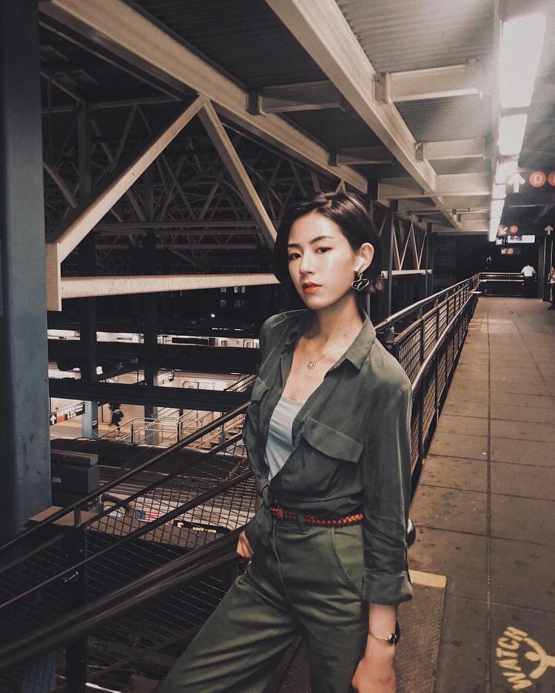 요염한 단발머리 🖤 이미지
