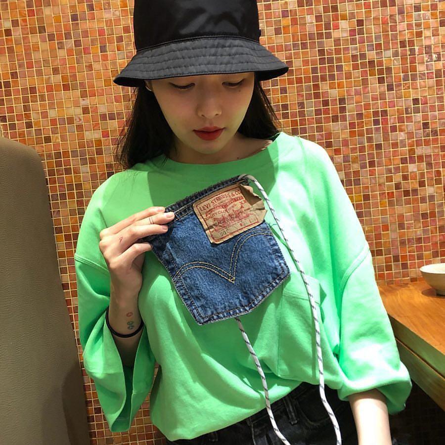 현아언니.. 귀요미가방💚💙 이미지