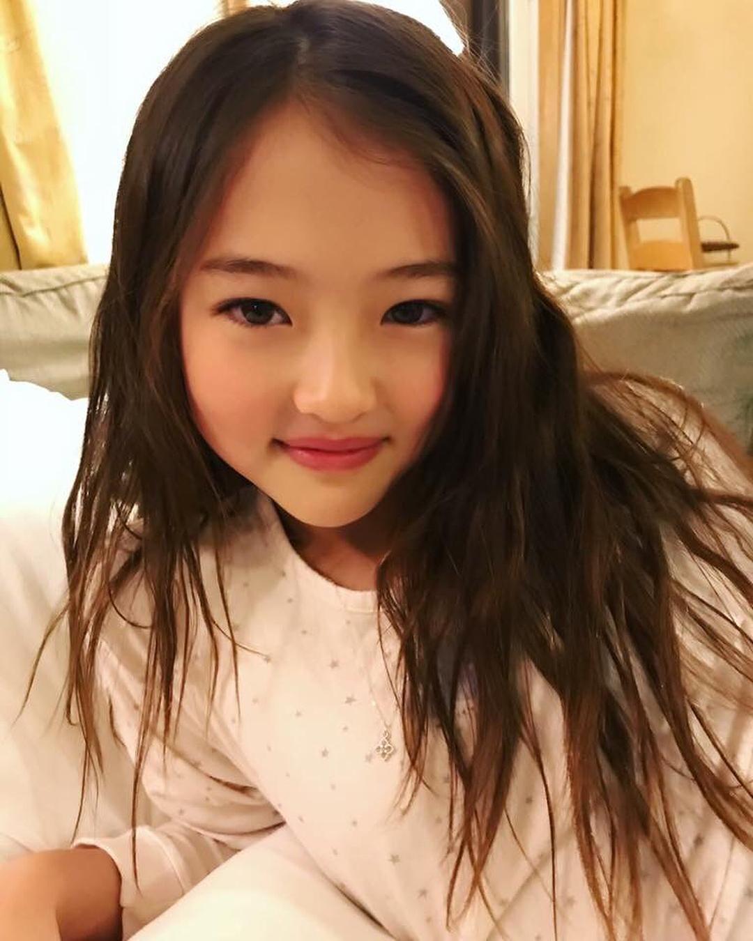 이젠 YG키즈모델, 엘라 ❤️ 이미지