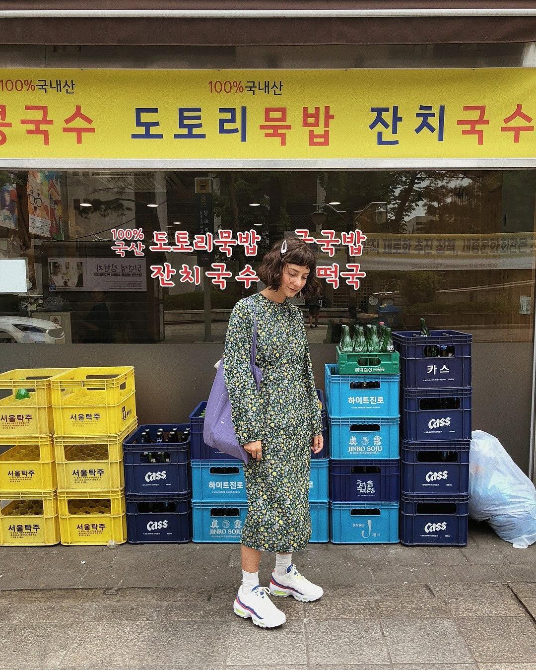 외국 에디터 패션스팟 🌈 이미지