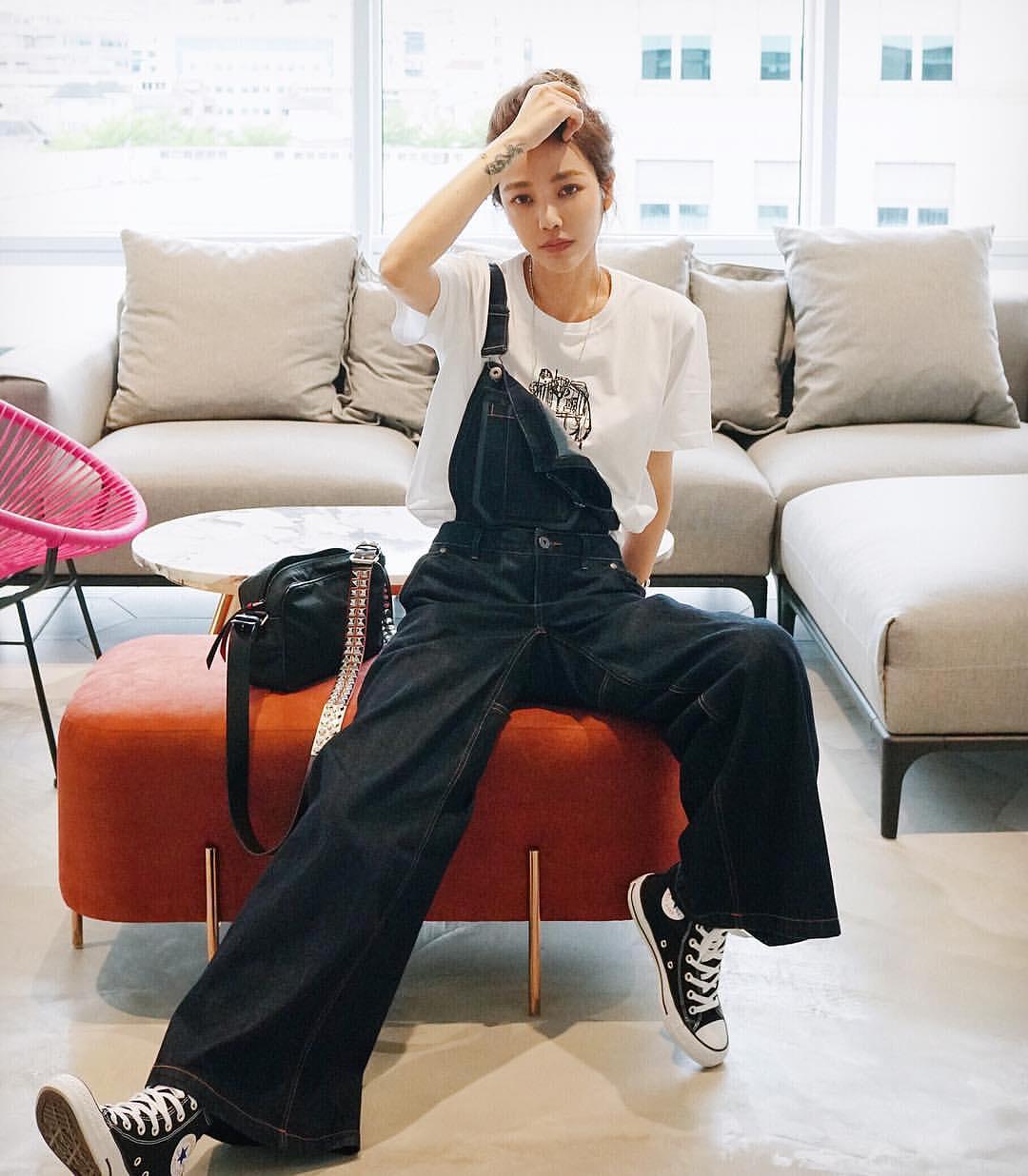 나이 43살.... 동안 쉬루얼 🖤 이미지