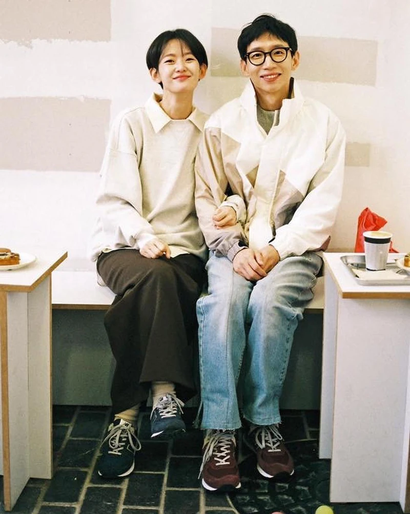 따뜻 봉태규 가족화보📸뉴발란스 이미지1