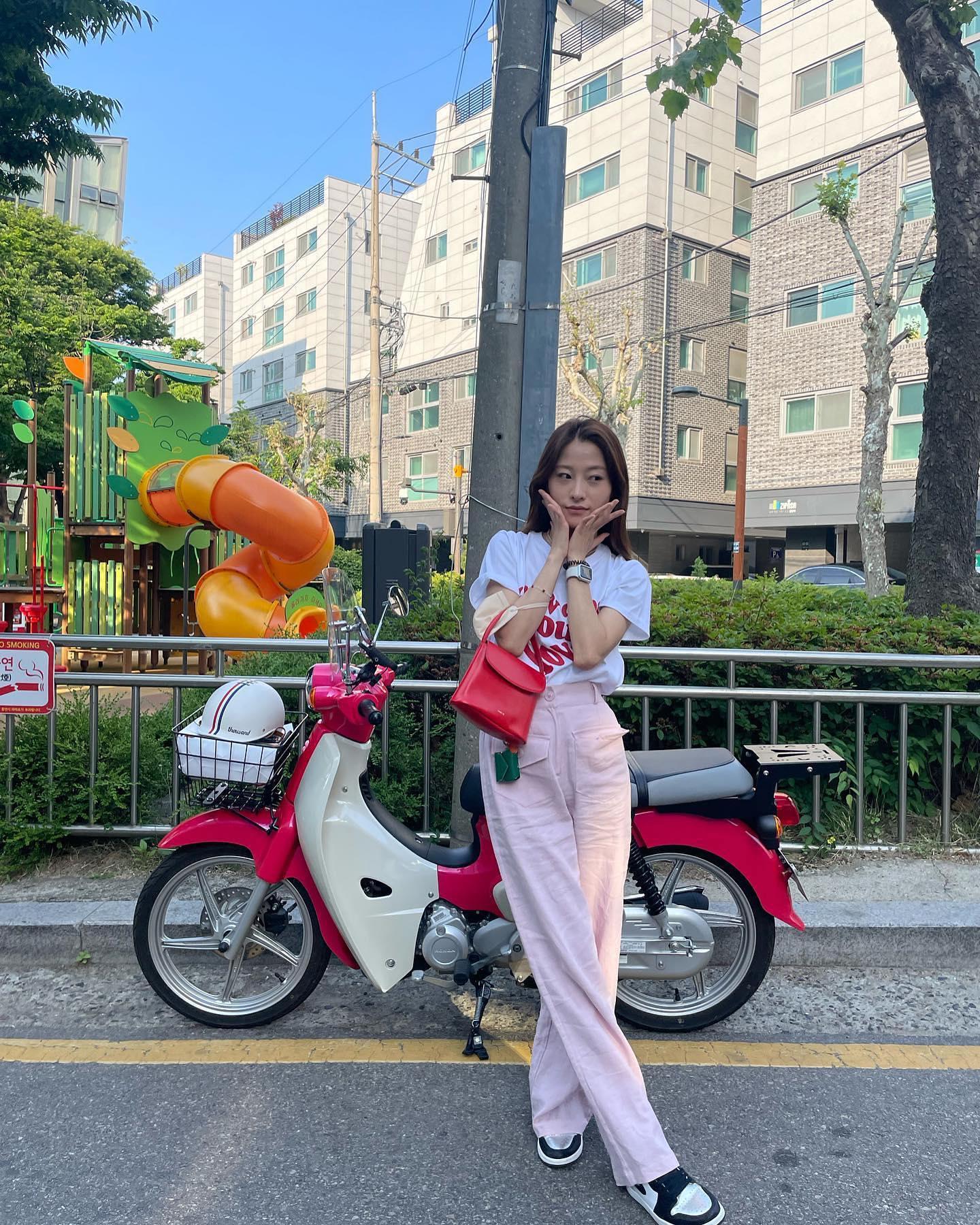 귀욤 레트로 핸디백❤️🤍@코코백 이미지