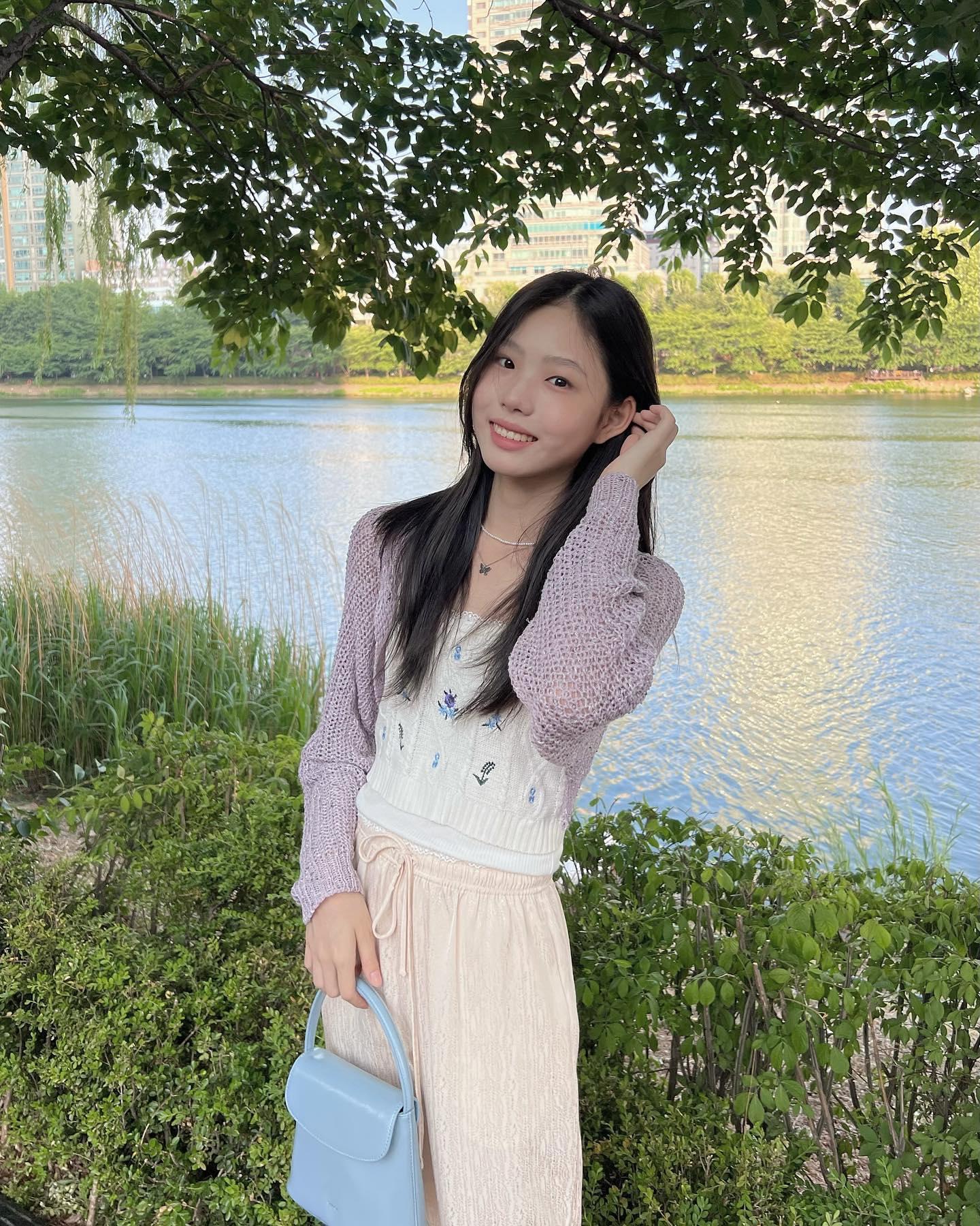 귀욤 레트로 핸디백❤️🤍@코코백 이미지4