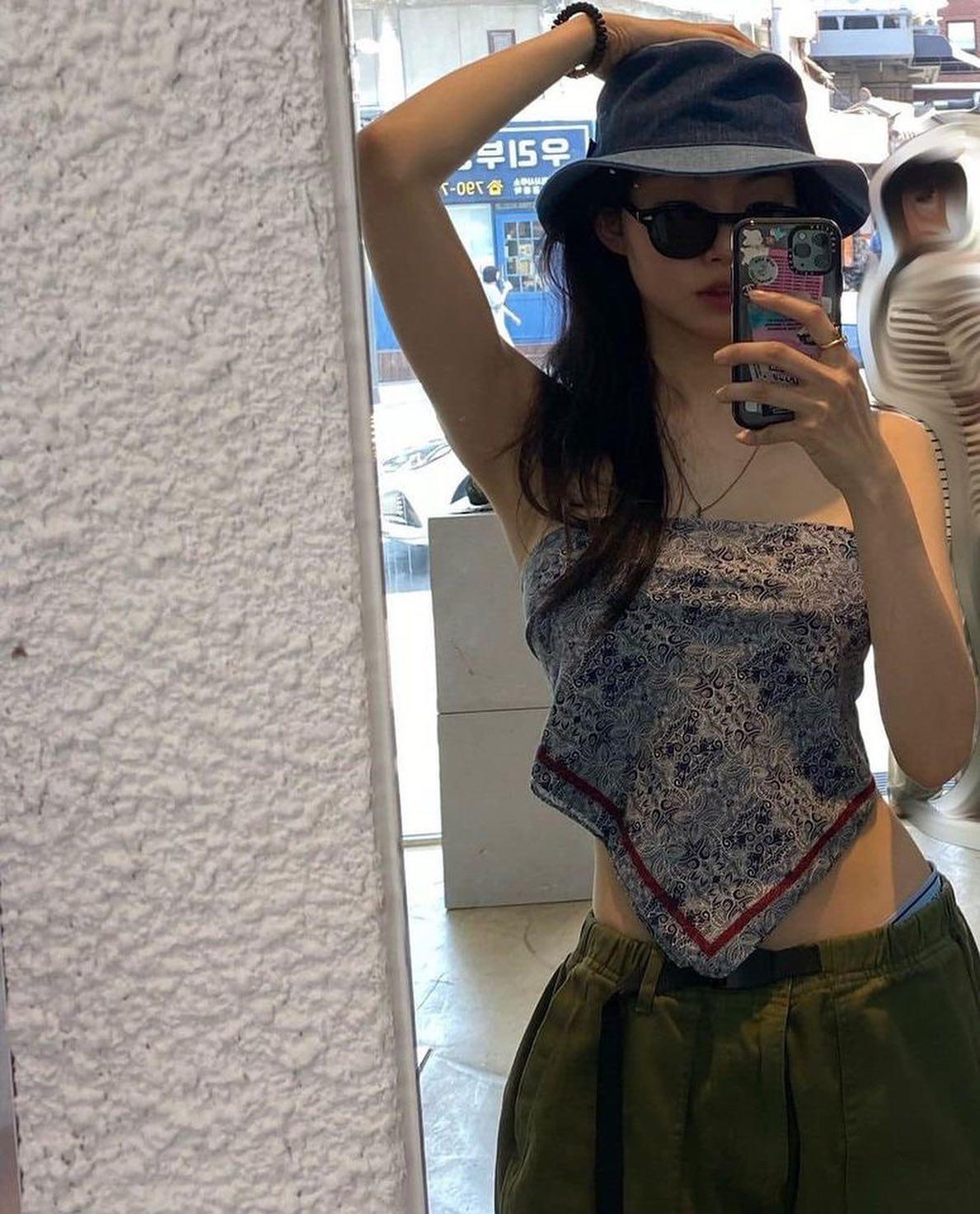 패션 완성은 모자로🤠🖤 이미지