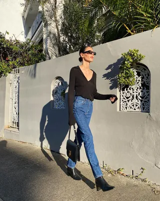 티셔츠에 청바지🖤👖 이미지