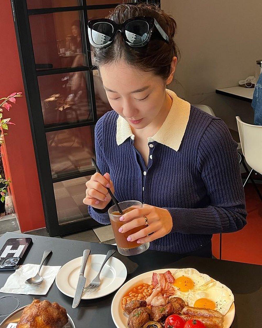 가을엔 청순핏이지🤍💙카라 니트 이미지2