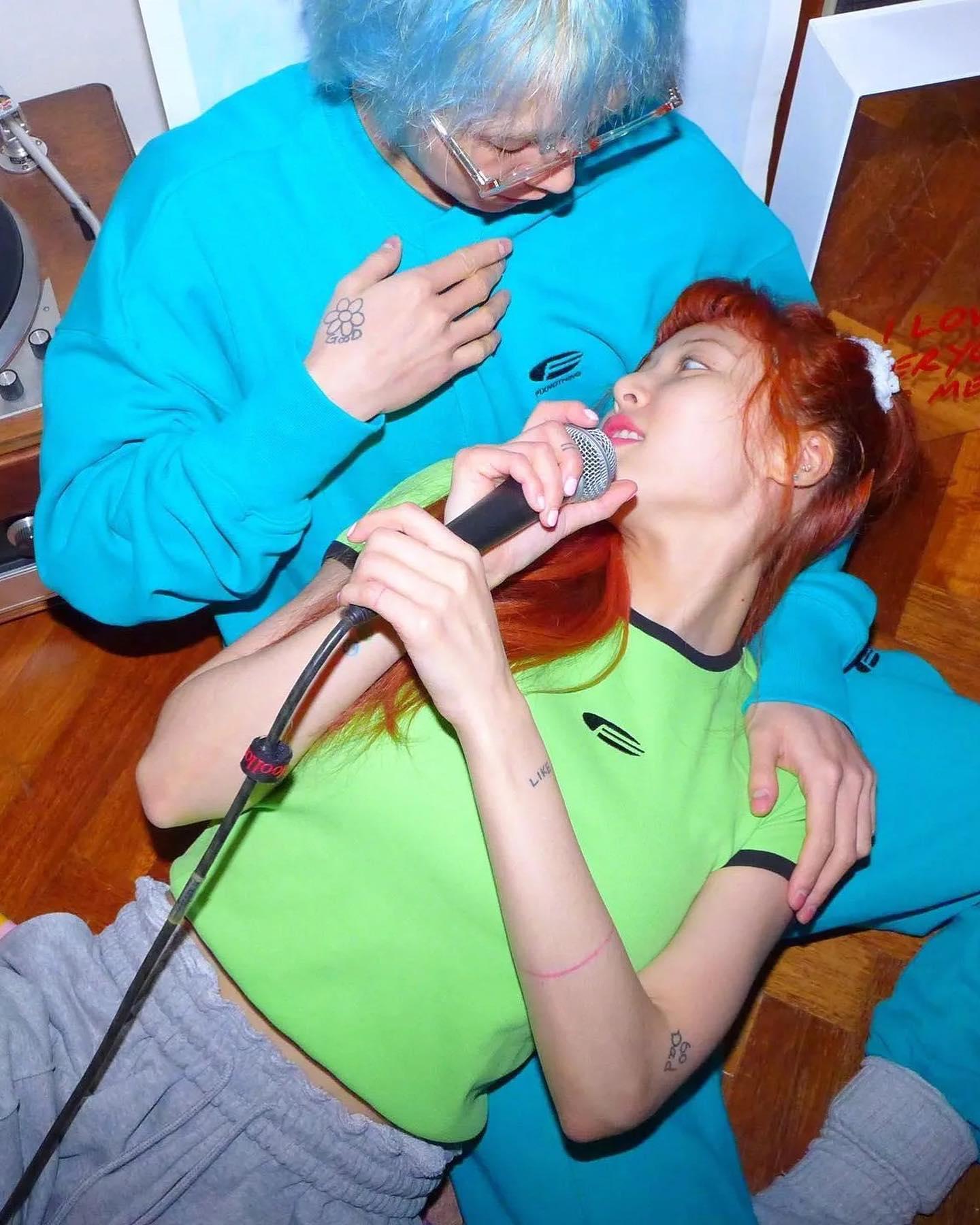 현아던처럼 힙하게 커플룩👩🏻‍❤️‍👨🏻🖤 이미지7