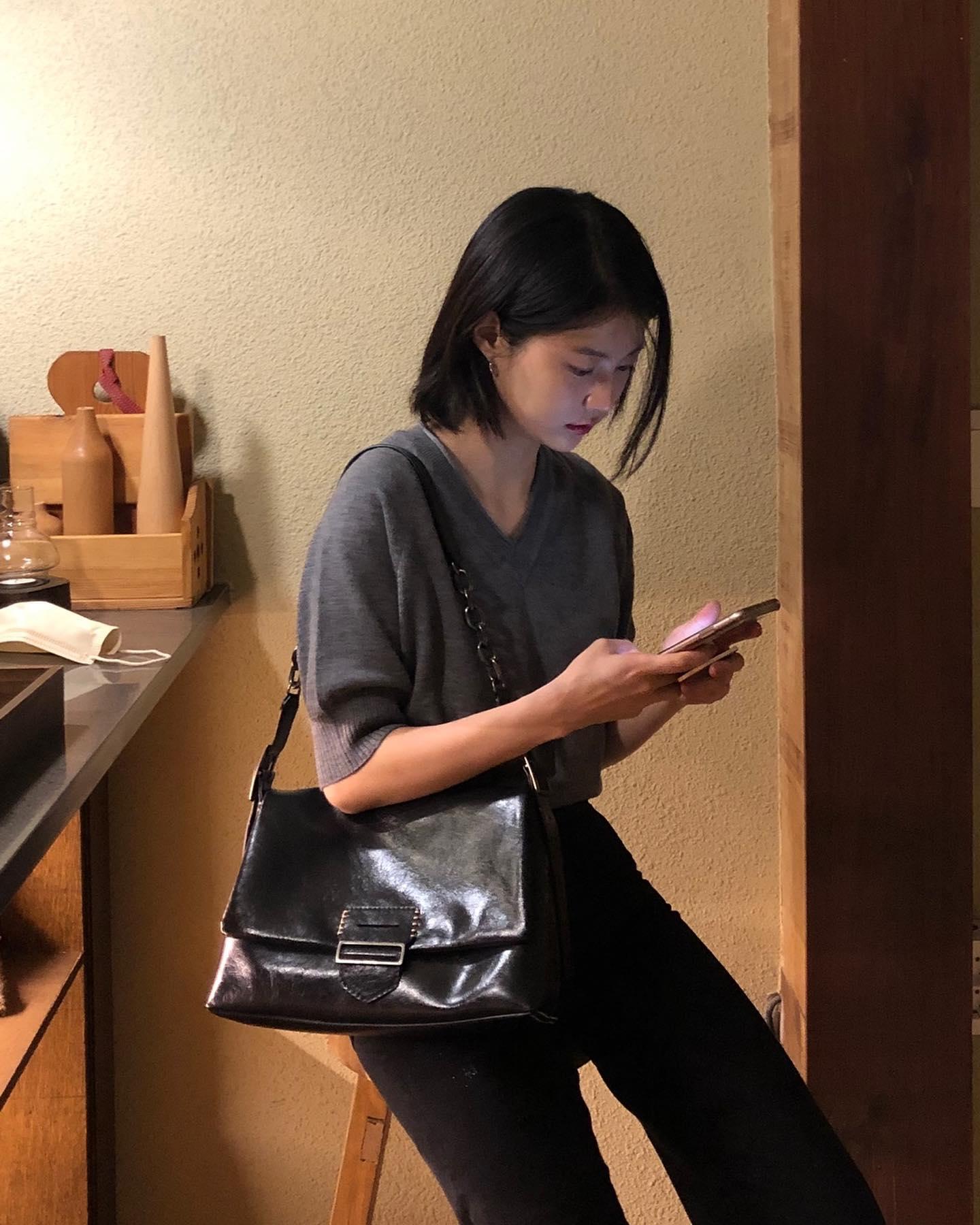 가을 가방무드🖤🤎코디 @참고해 이미지