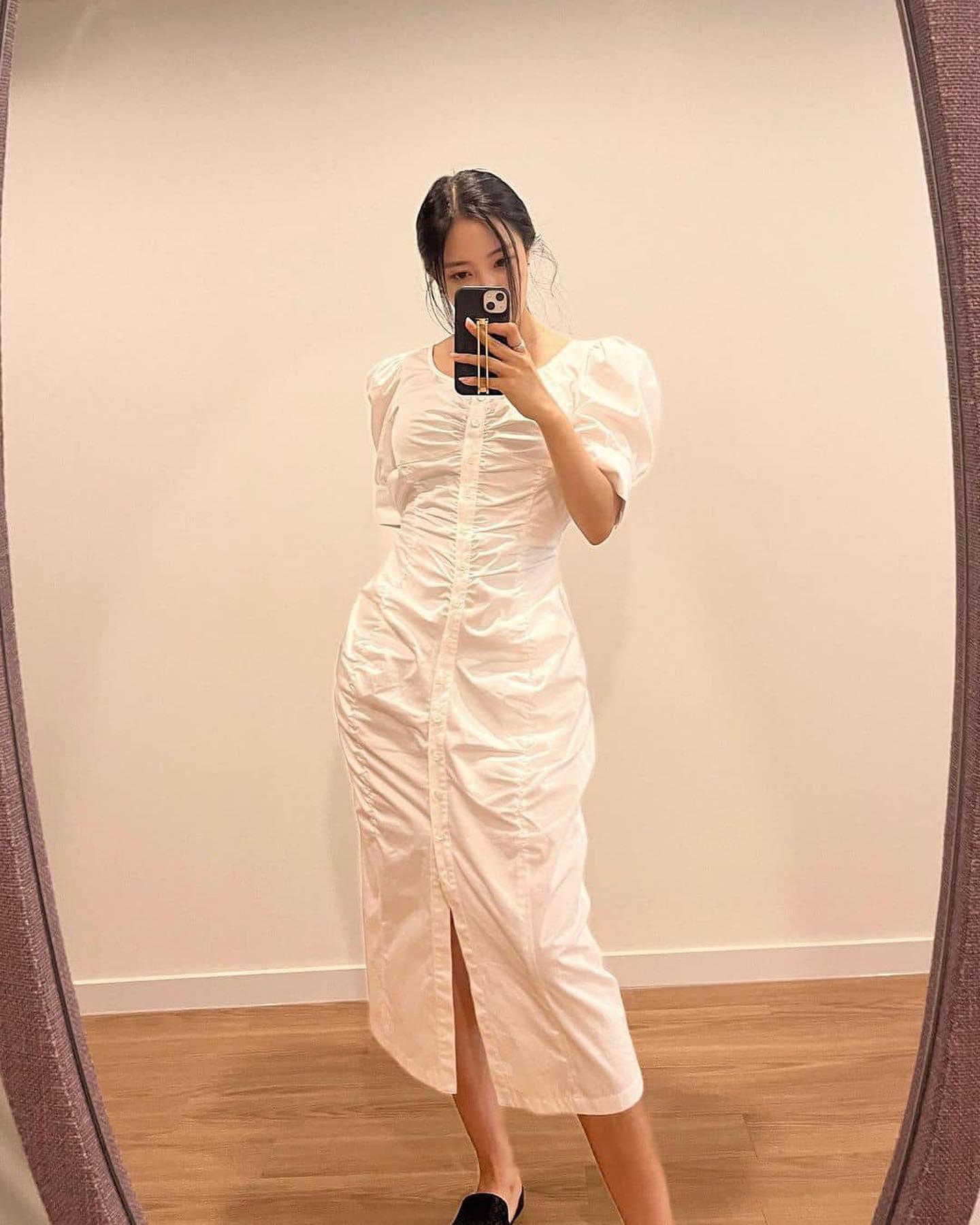 효민언니처럼 외출전 거울셀피🤎 이미지7