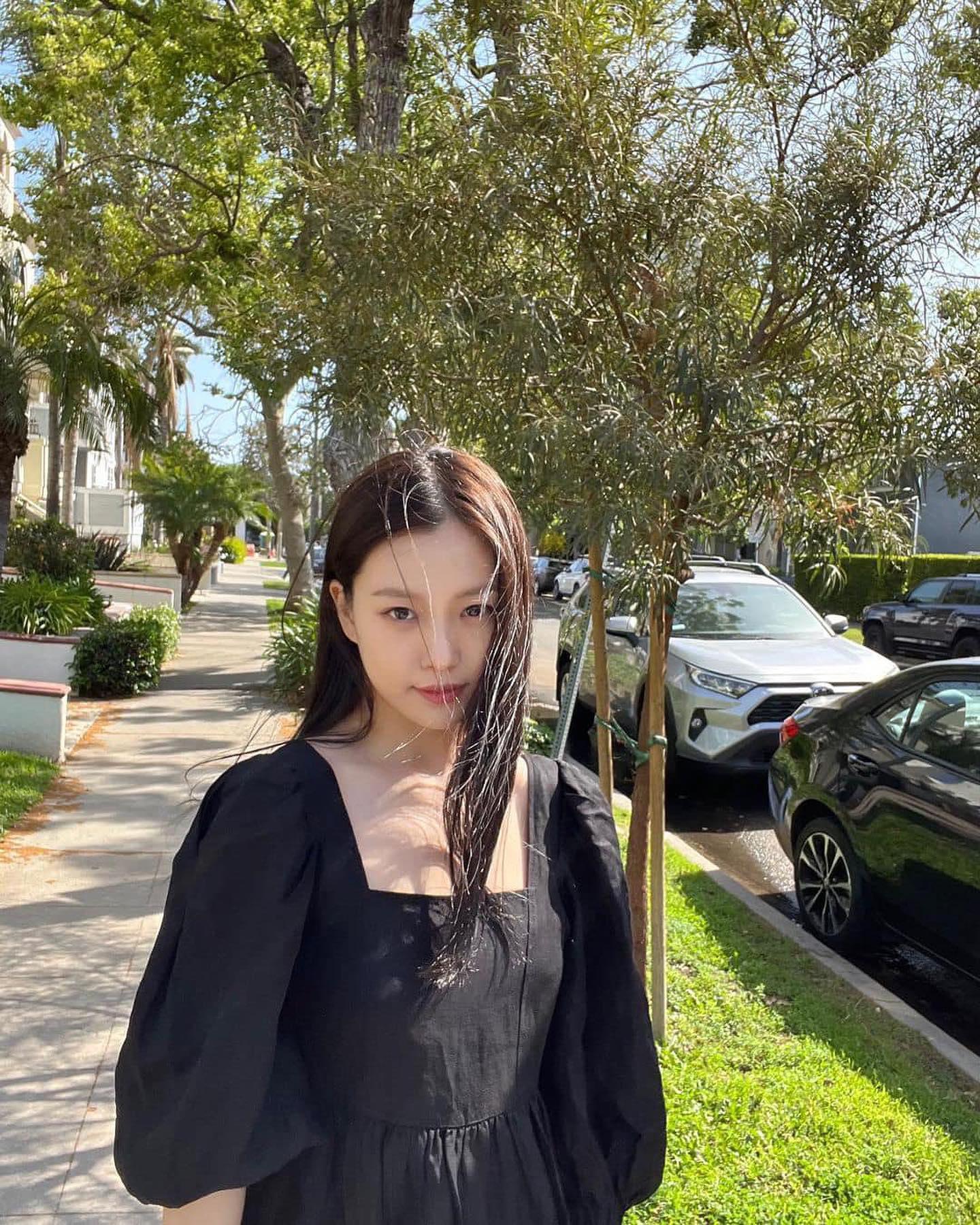 빠져드는 미모@고민시🖤💚 이미지