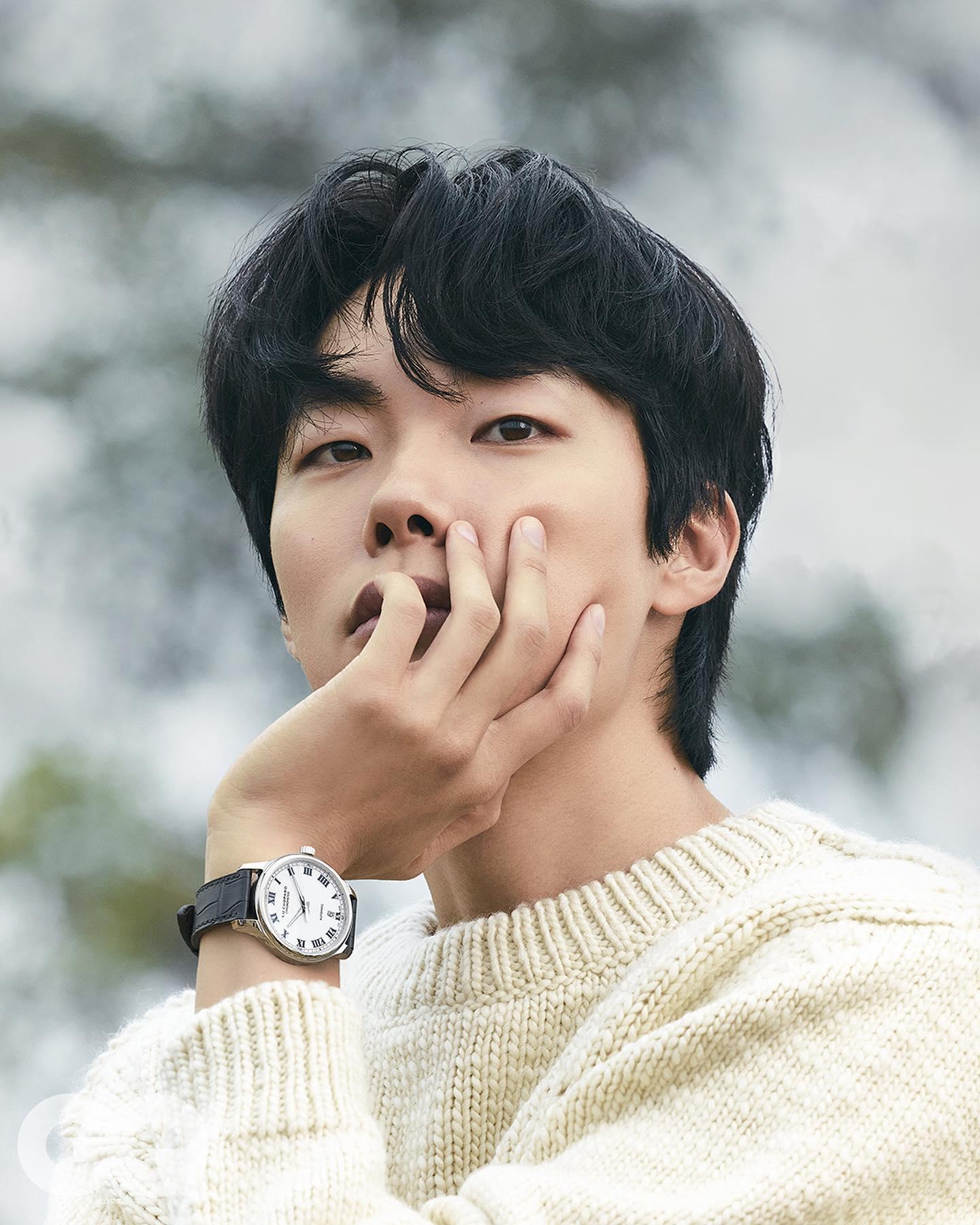 쇼파드 x 류준열🤎🖤가을 남친룩
시계로 완성하는 가을코디🍁⏱시계 스타일링 @따라해 #광고 이미지4