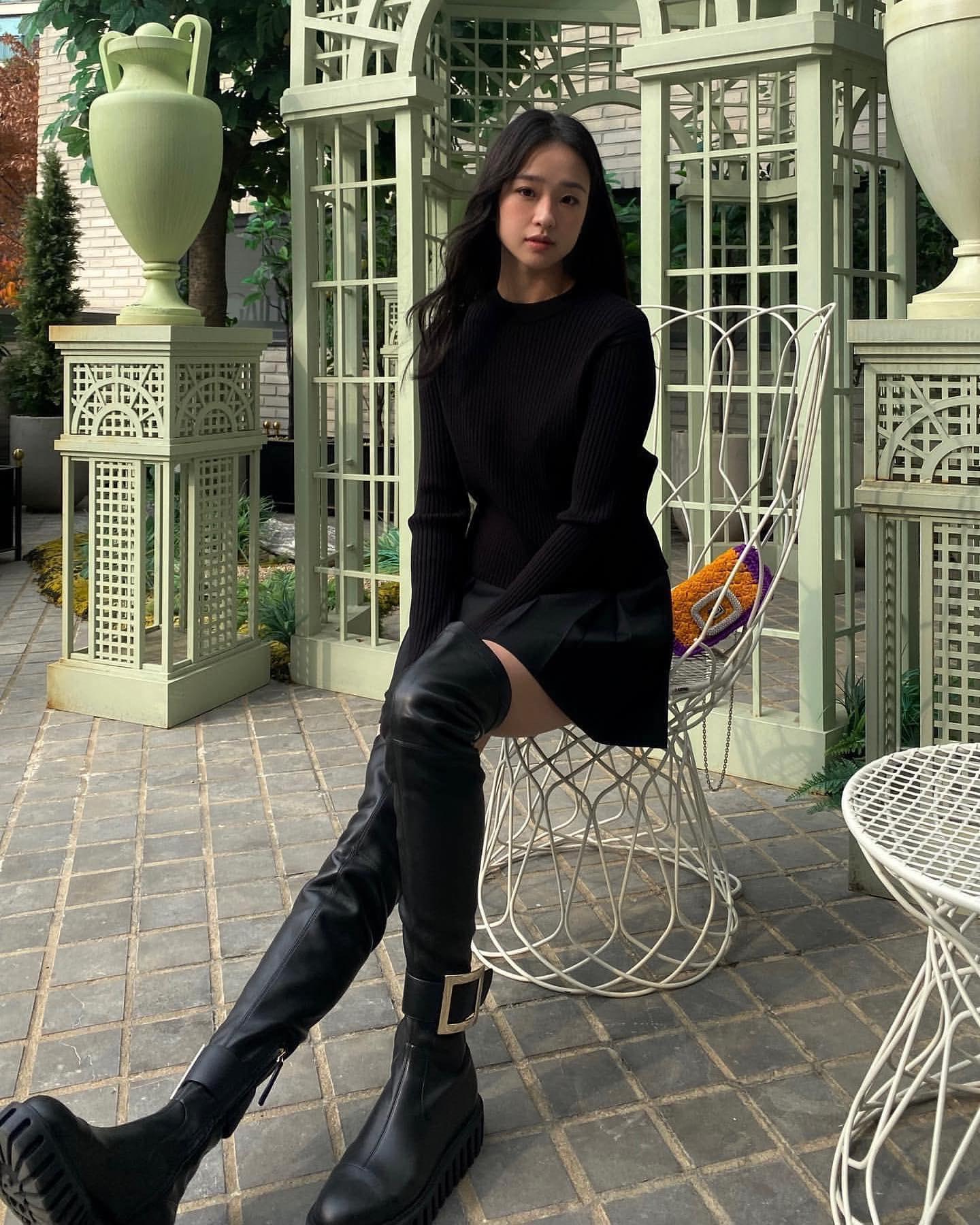 요즘 롱부츠는 이런거지👍🏻🖤 이미지