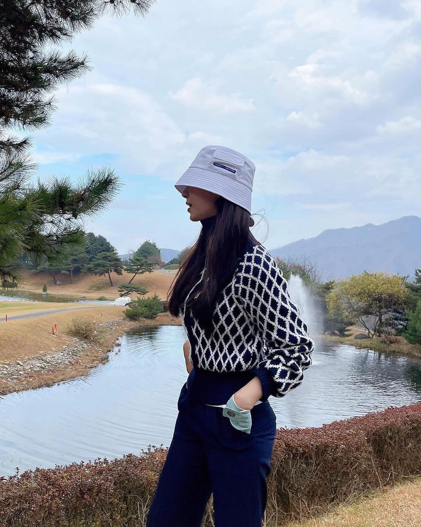 언니들 겨울 라운딩룩💜💚@예뻐 이미지7