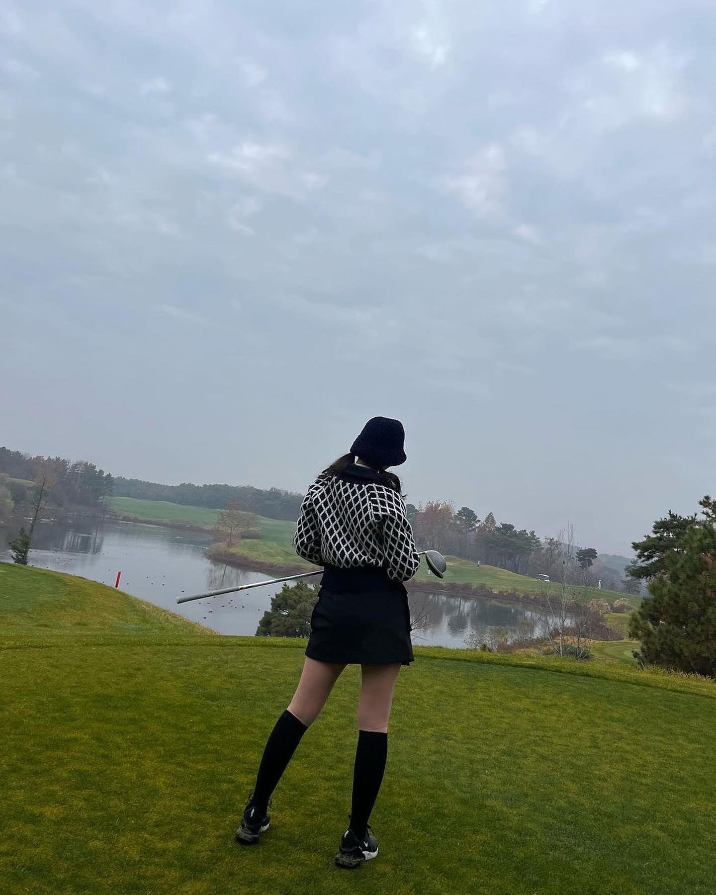 언니들 겨울 라운딩룩💜💚@예뻐 이미지8