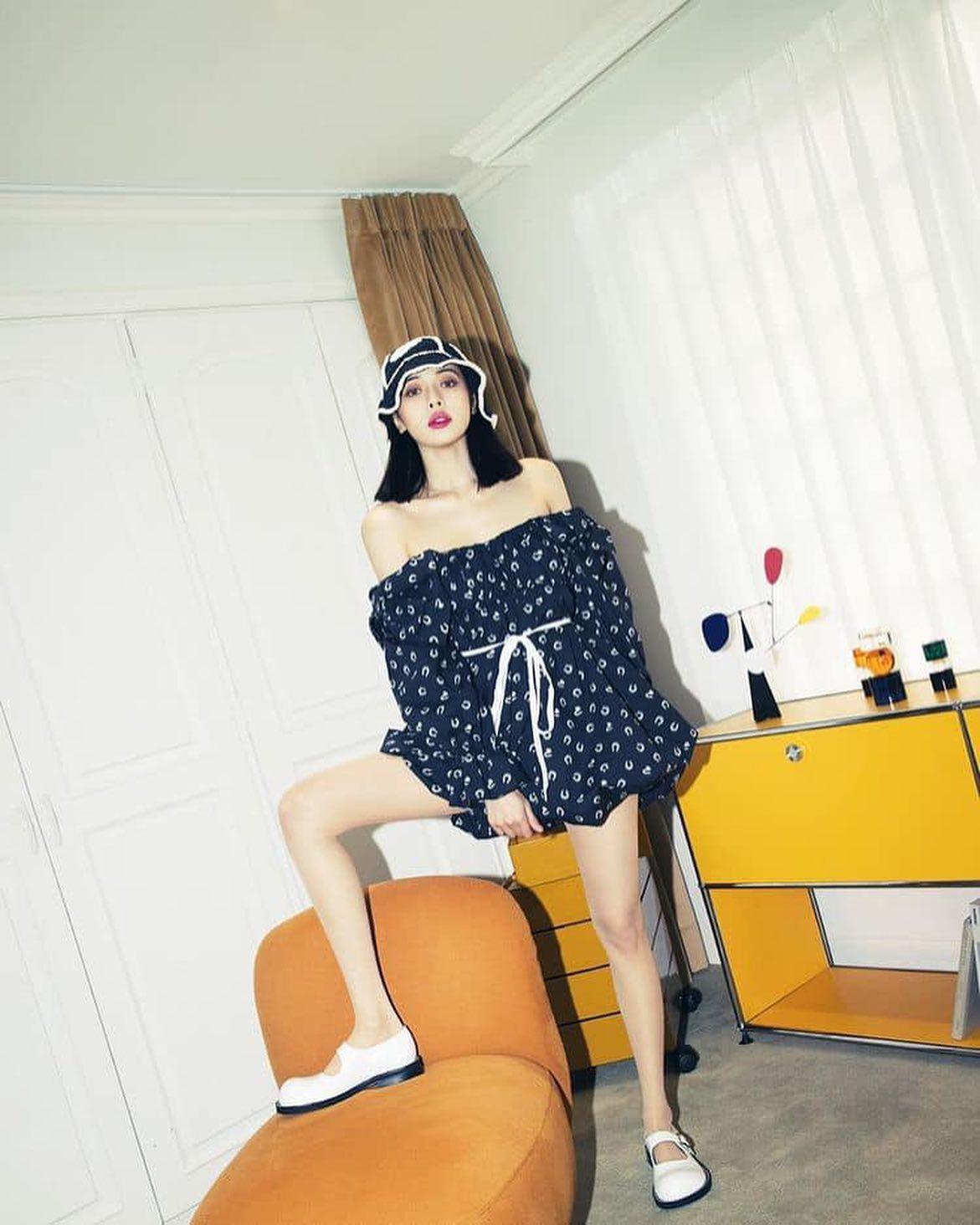 언니들의 메리제인 슈즈 코디🩰 이미지4