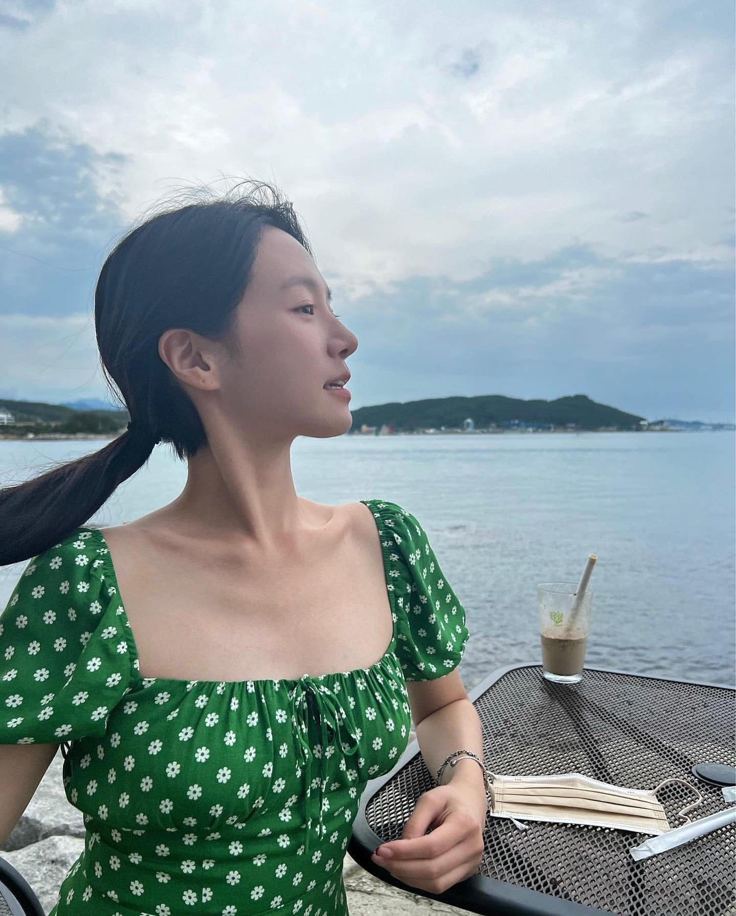플라워 원피스로 산뜻하게🌷👗 이미지8