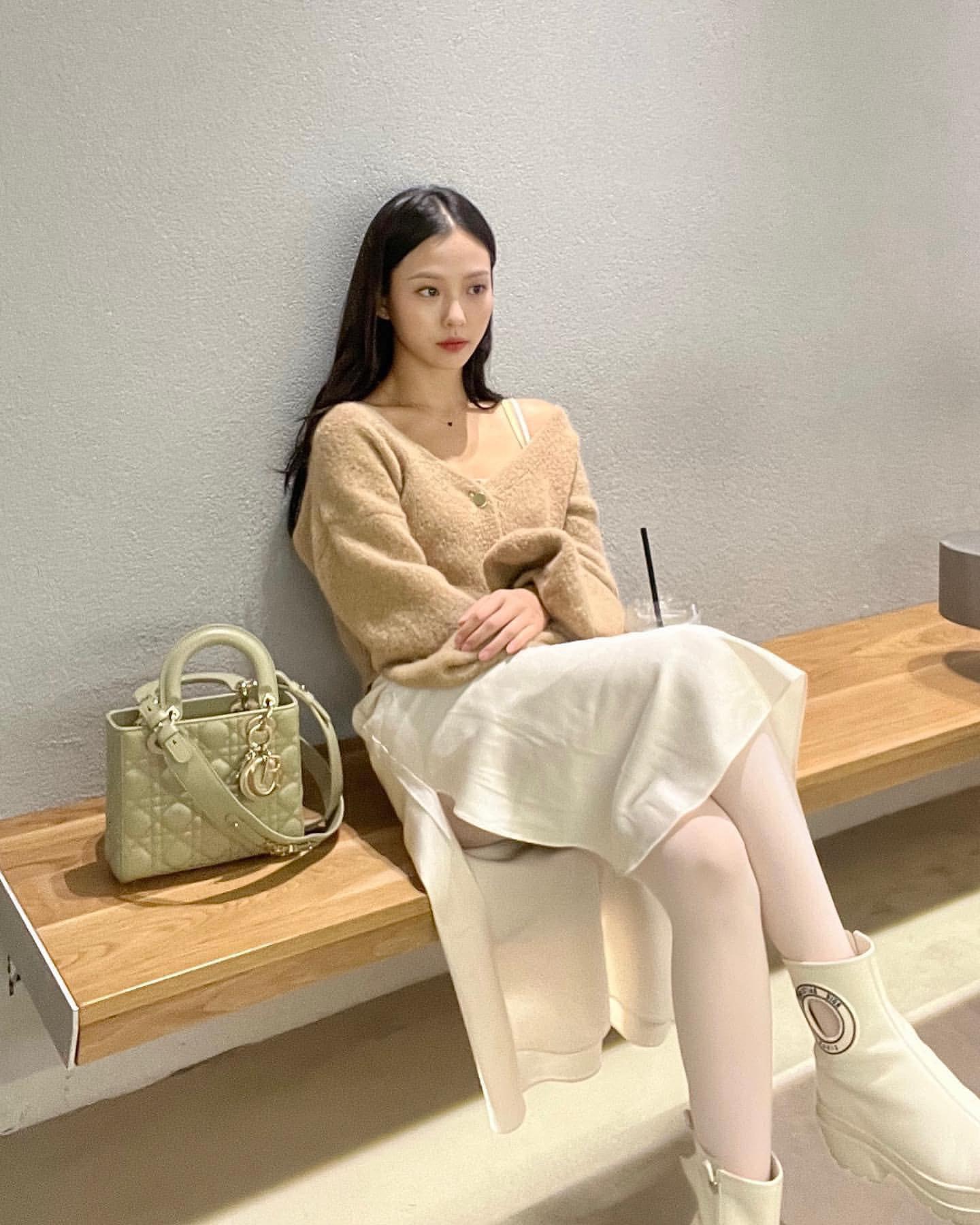 언니들의 우아한 레이디디올👜✨ 이미지