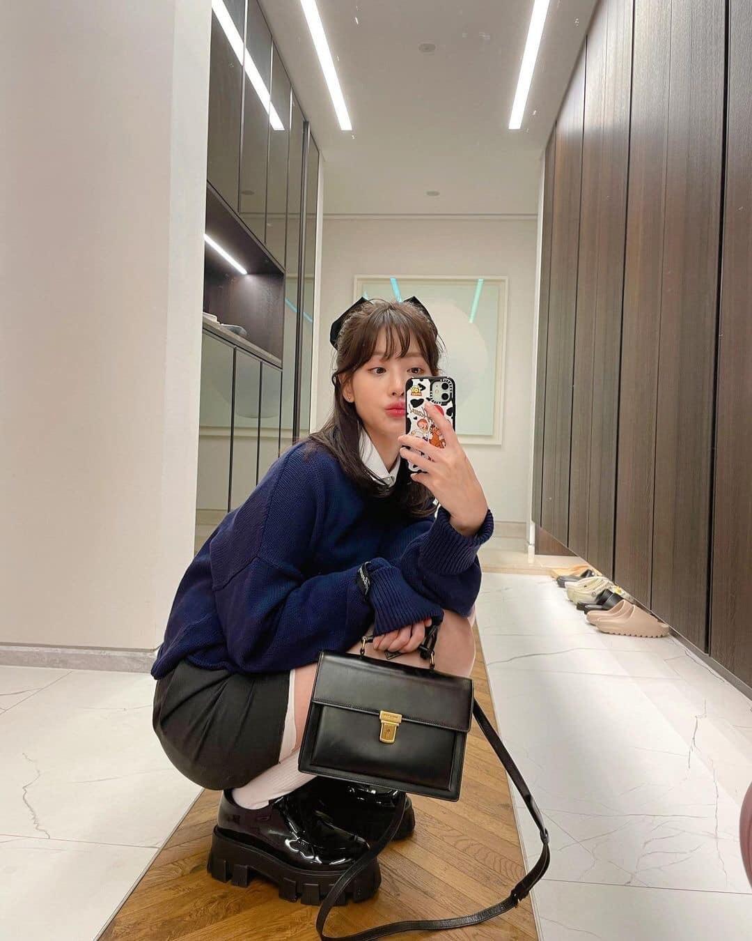 언니들처럼 머리에 리본 장착🎀 이미지