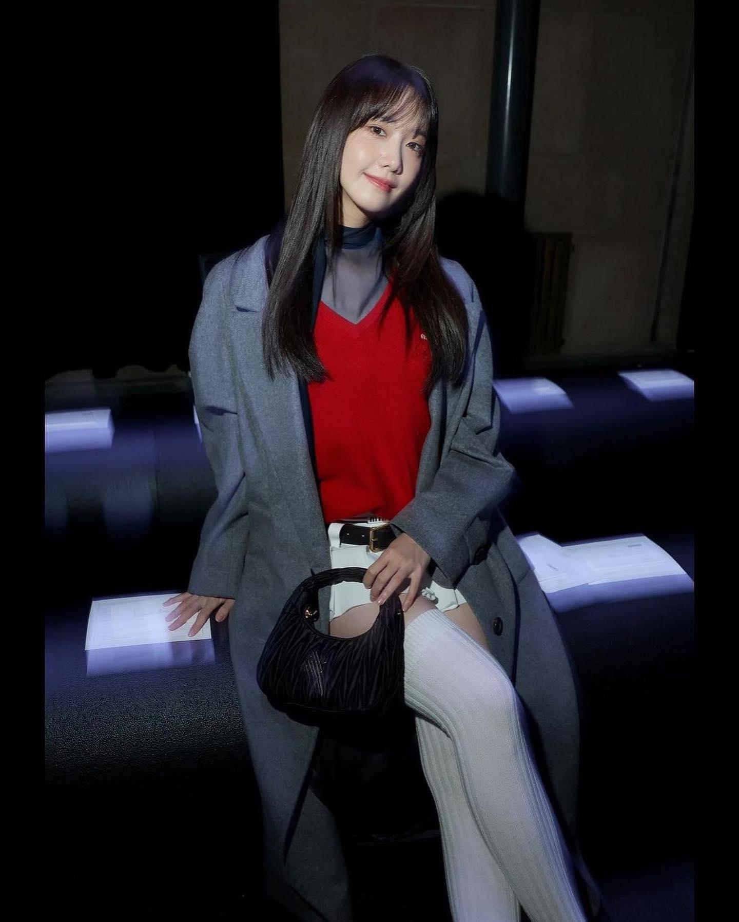 뮤뮤쇼에서 빛난 융프로디테👸🏻❤️ 이미지