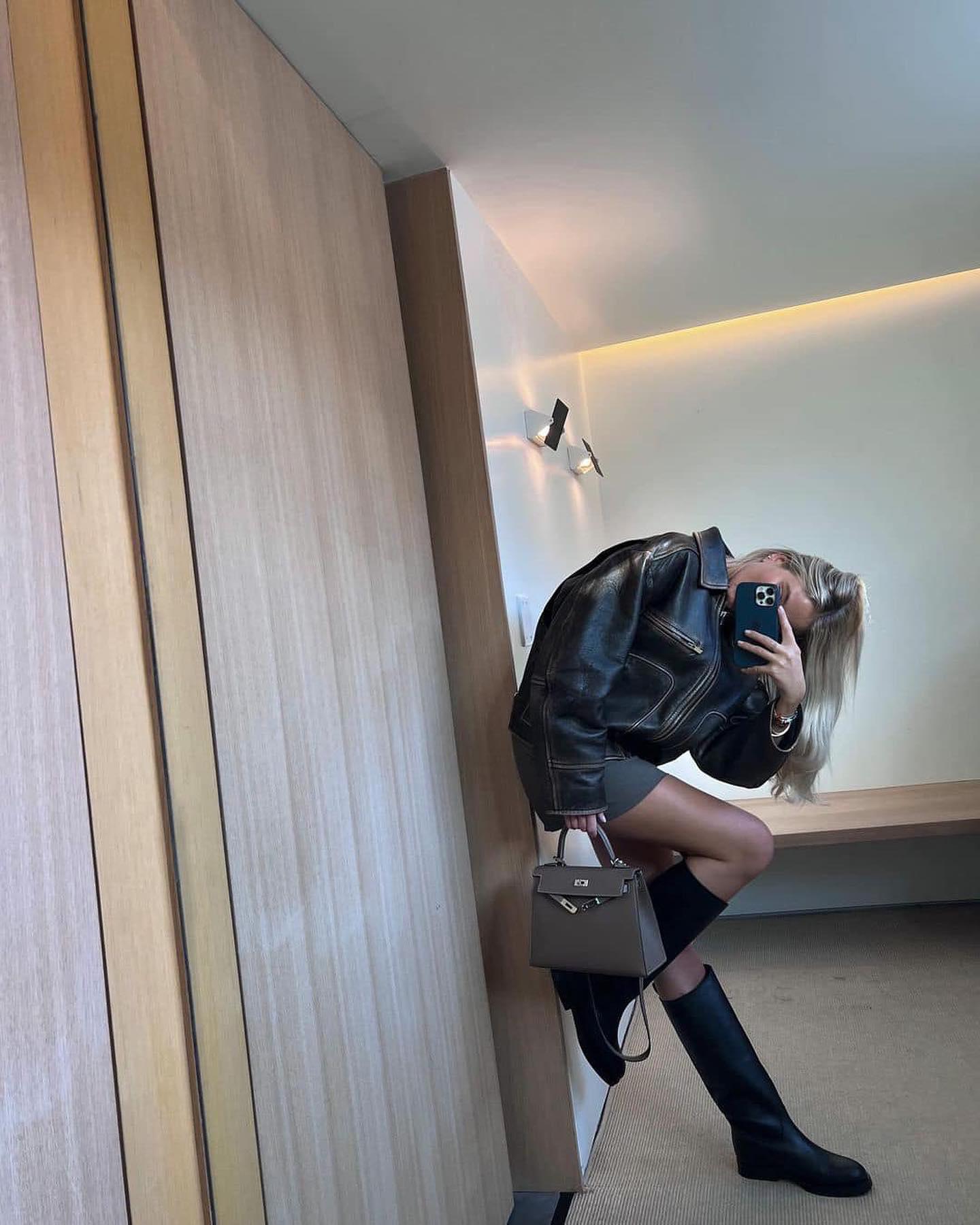 롱부츠 꺼낼 때가 됐다🌬️🖤👢 이미지