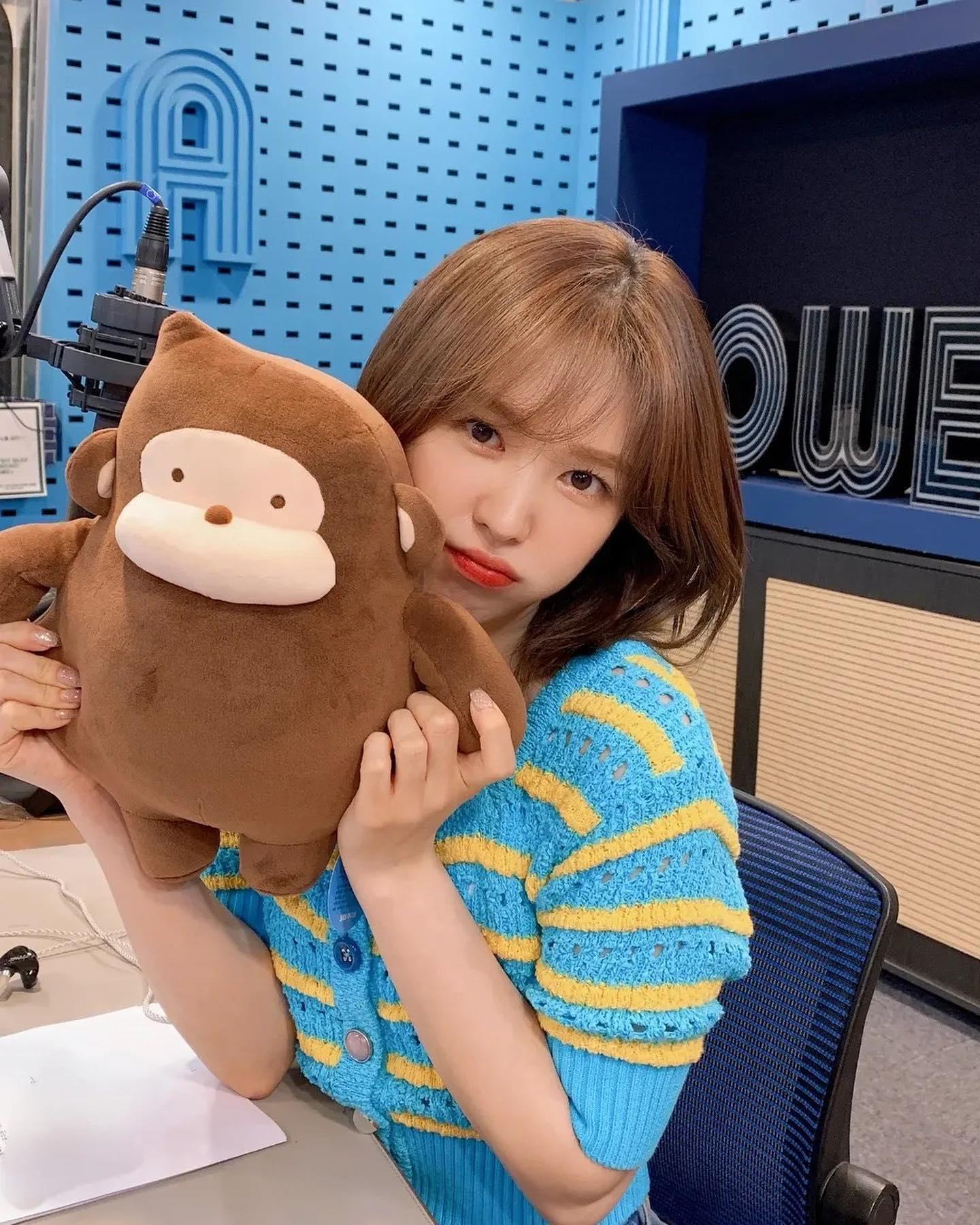 귀여운 반팔가디건은 이렇게🧶🖤 이미지