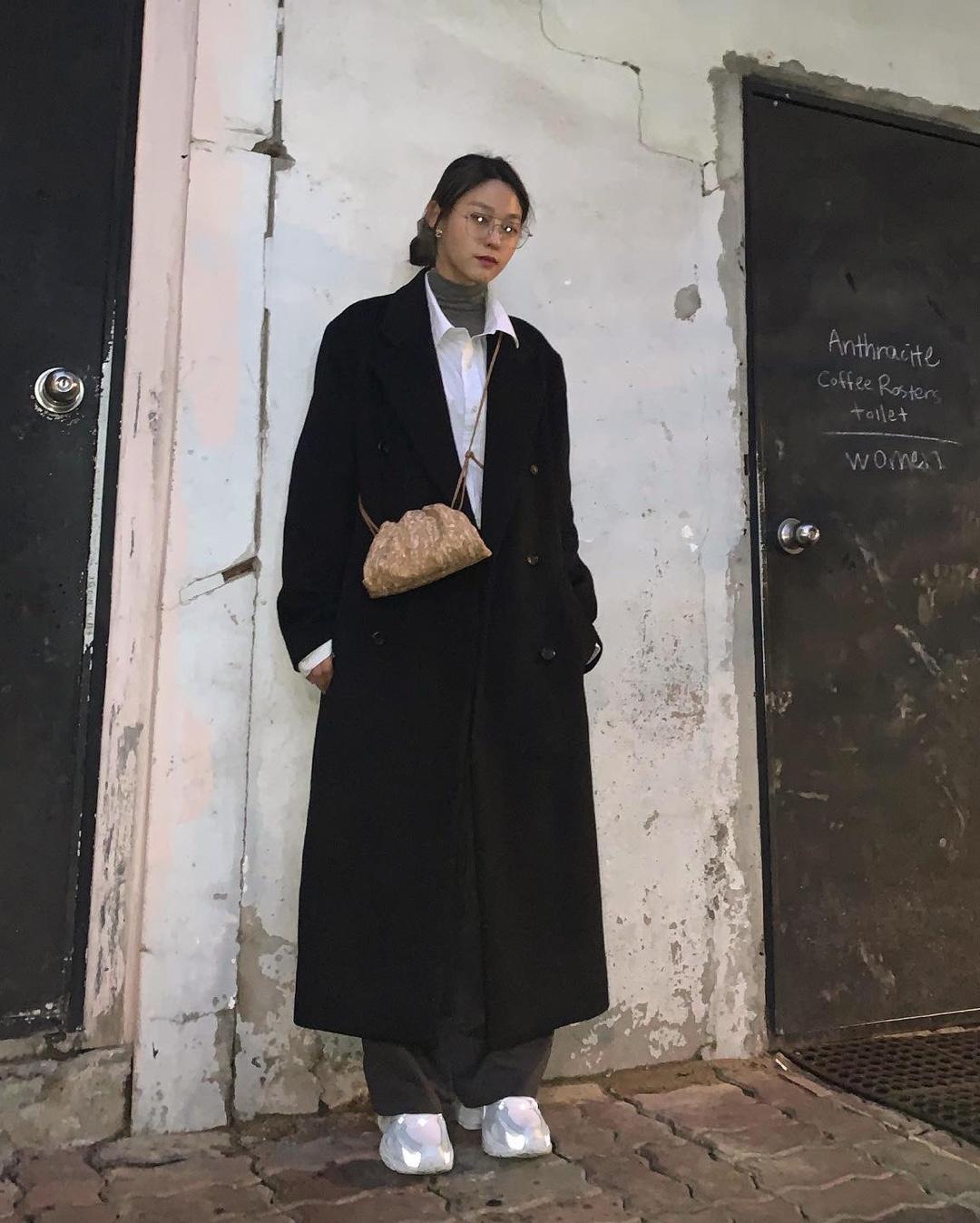 무심한 코트핏🖤 이거잖아🫢🤍 이미지