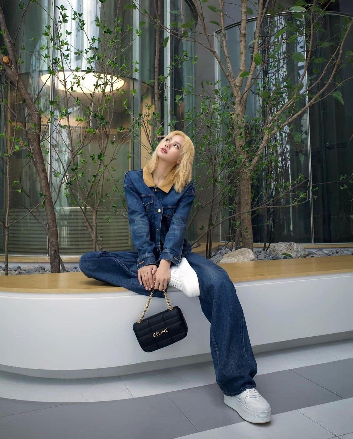 더 추워지기 전에 청청코디💙👖 이미지