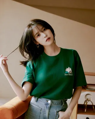 아이유 언니 반팔룩💚🤍@참고해
뉴발란스 아이비보이😎⛰언니 반팔티 코디 예쁘당 #광고 이미지