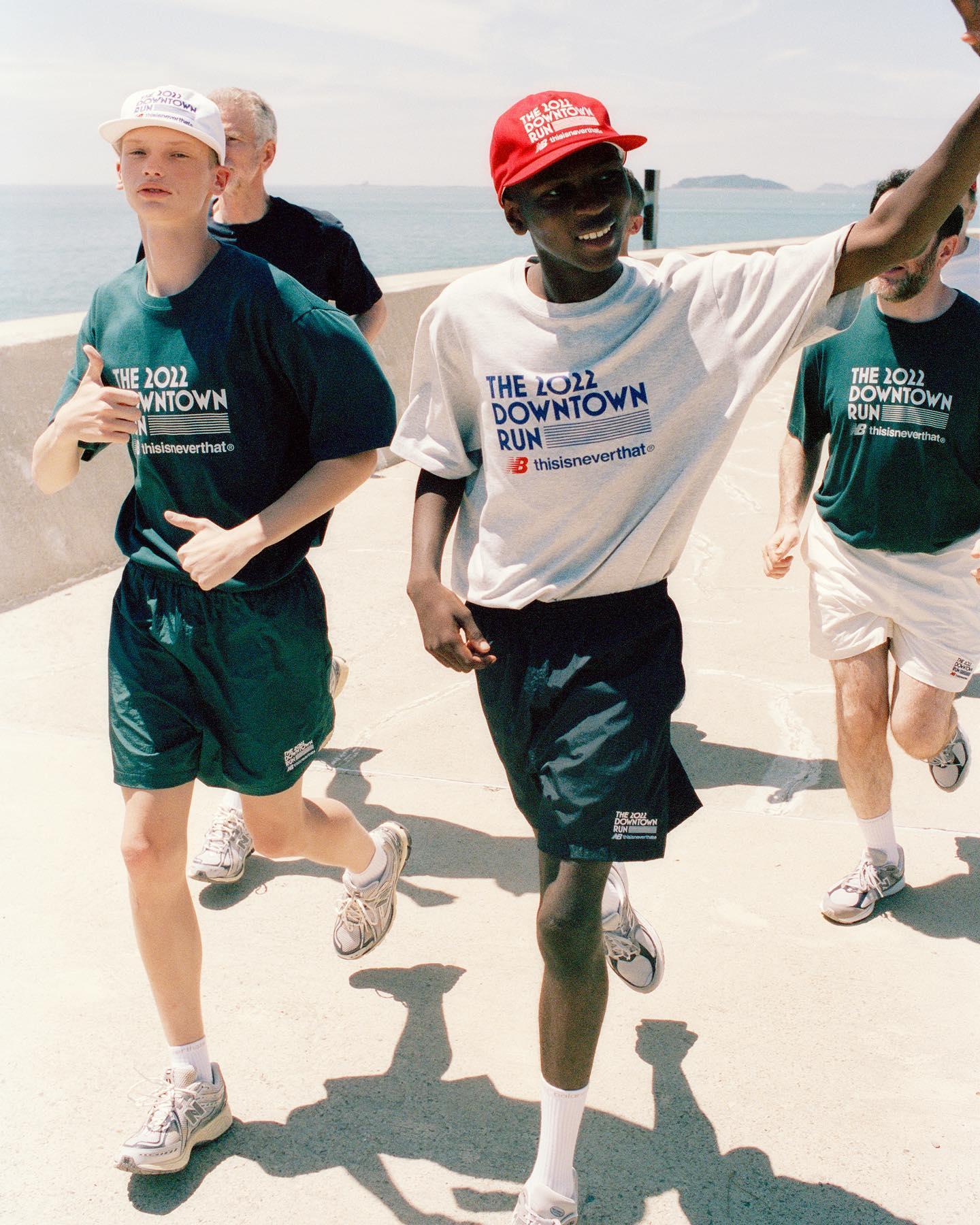 뉴발란스 x 디스이즈네버댓🇺🇸🏃🏻‍♀️
빈티지 무드템💚🤍1906 & 2002 8/5(금) @발매해 #광고 이미지