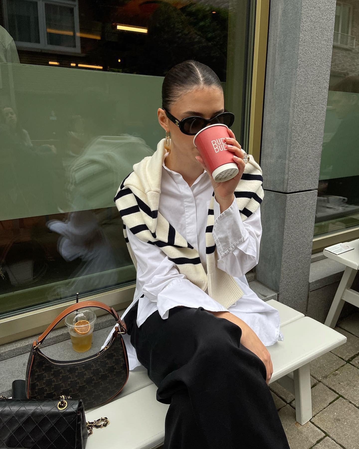 바깥에 앉기 딱 좋은 날씨🥐☕️ 이미지