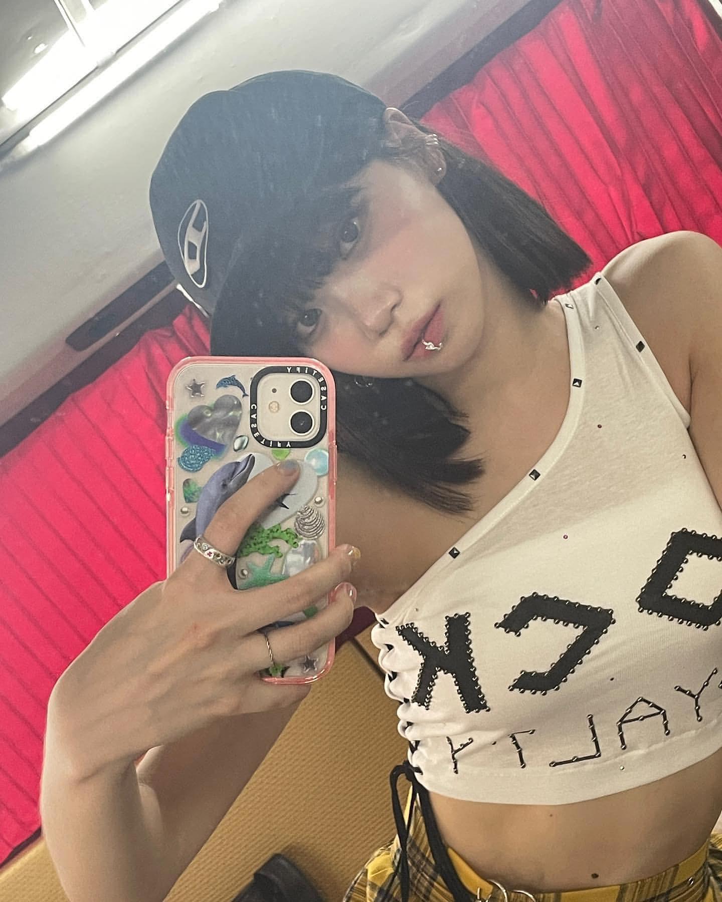 언냐들 입술 피어싱 @참고해💋 이미지