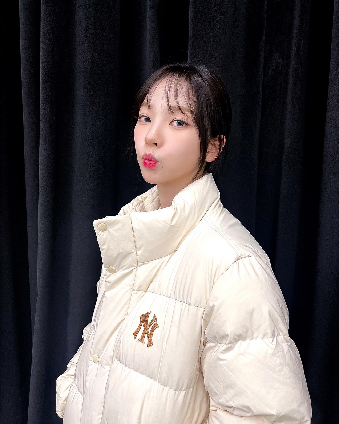 에스파처럼 예쁘게🤍🖤@겨울룩 이미지