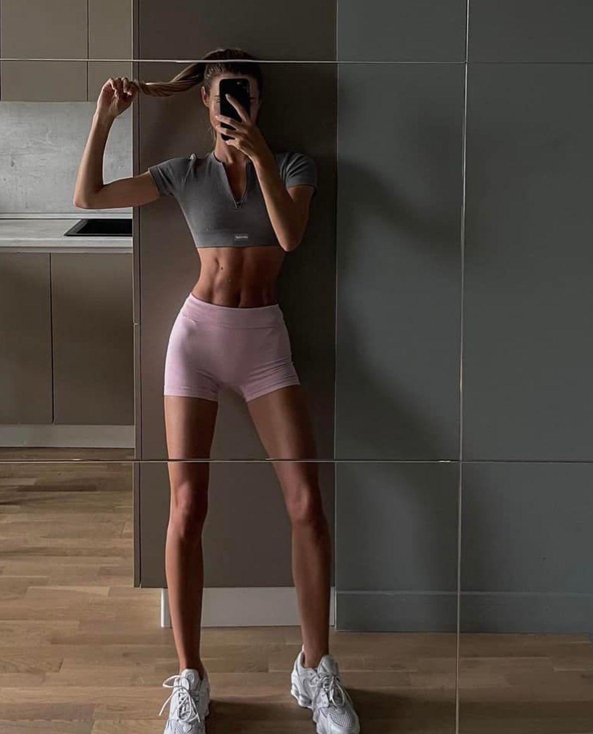 오늘도 눈바디👀💪🏻🔥 이미지