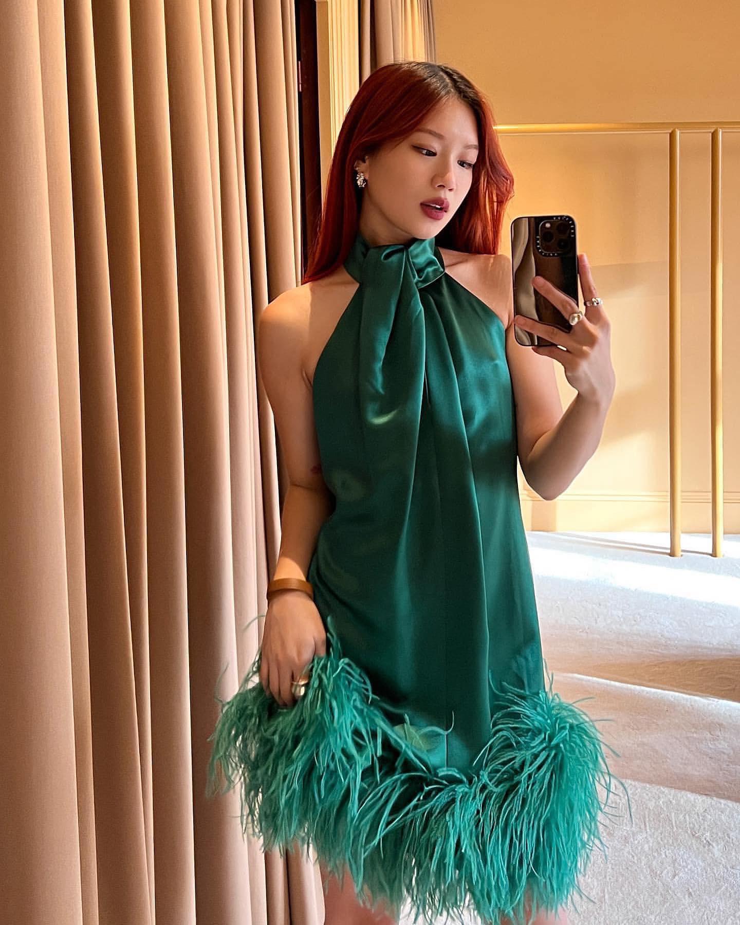 연말 파티룩은 과감하게👗🍾 이미지