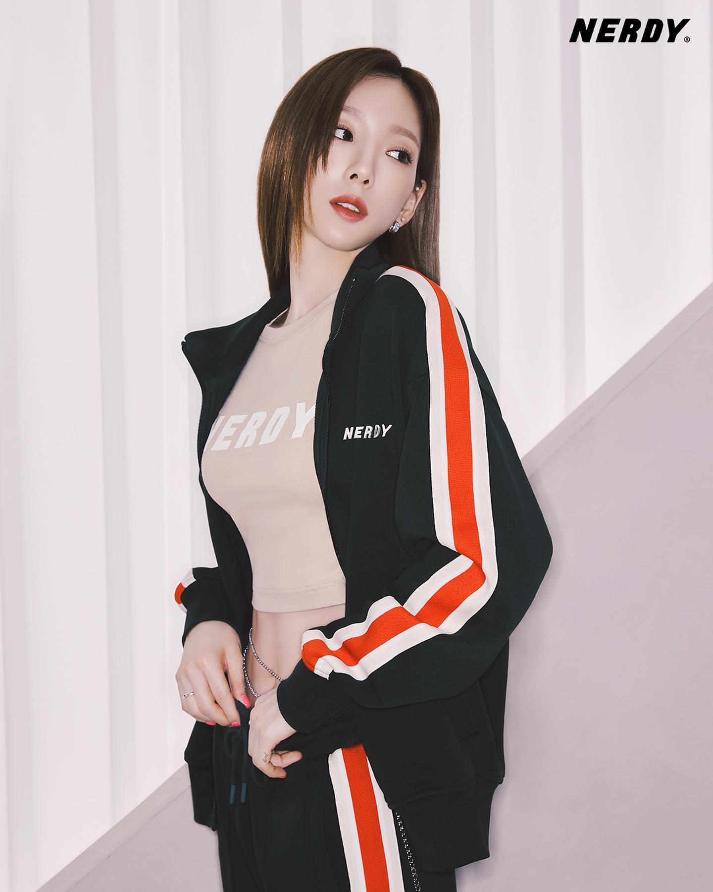 널디 x 탱구 언니🖤💜@예쁘자나
널디 22FW 원마일웨어룩🏃🏻‍♀️✨ 신상 트랙코디 참고 #광고 이미지3