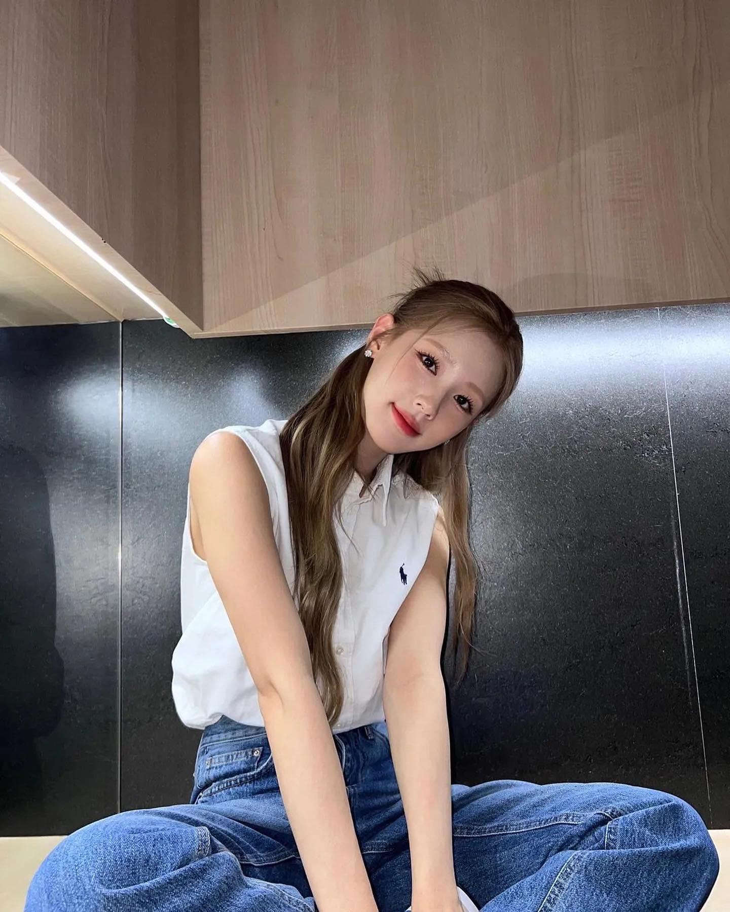 여름 청바지룩 이렇게👖🤍@미연 이미지"