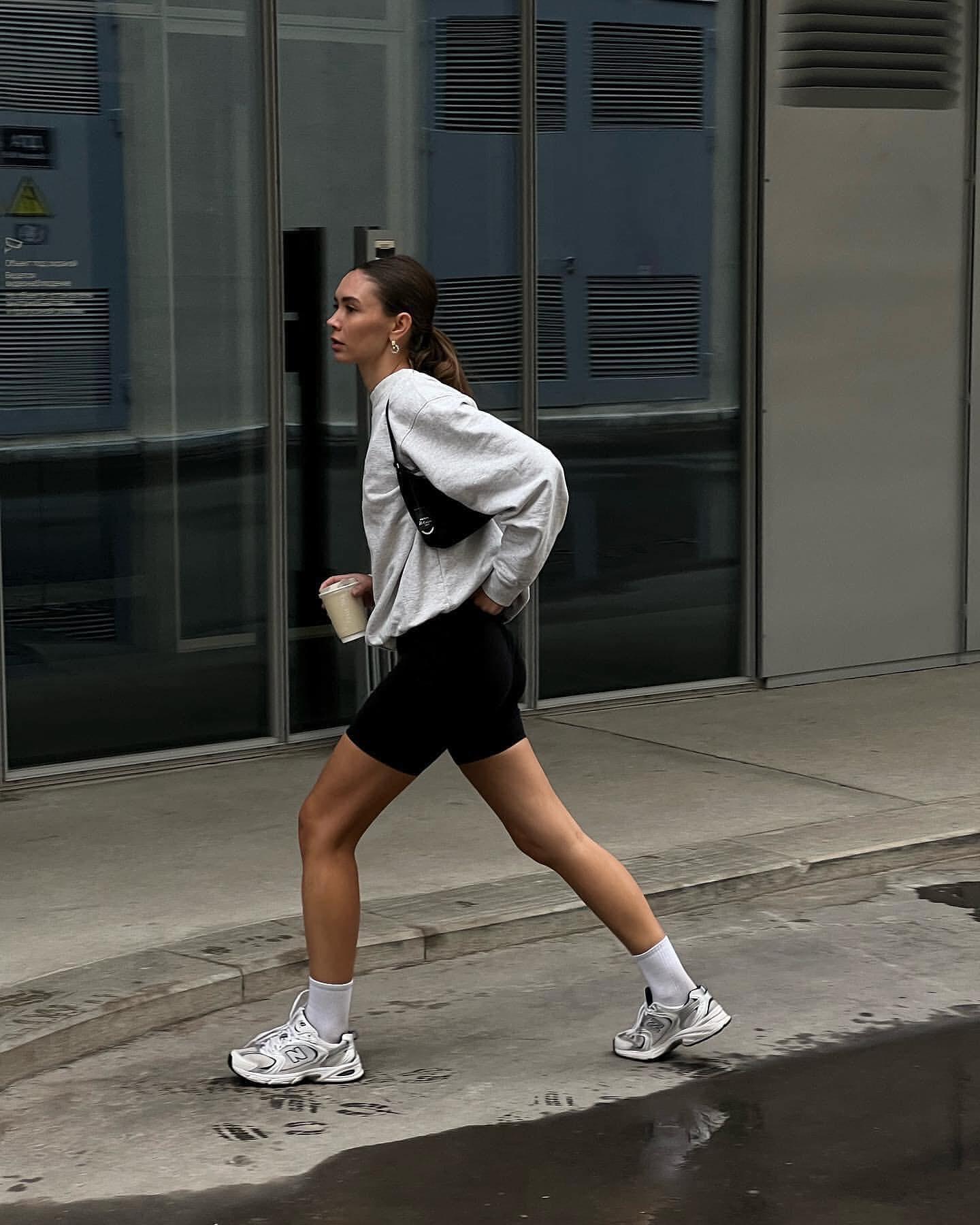 요즘 같은 날씨엔 맨투맨🏃🏻♀️💓 이미지