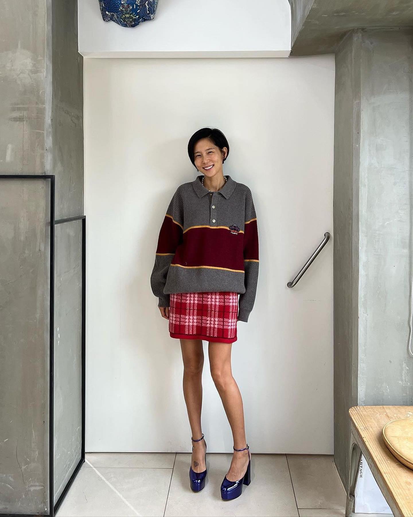 니트 짧치 코디 바이블👗김나영 이미지