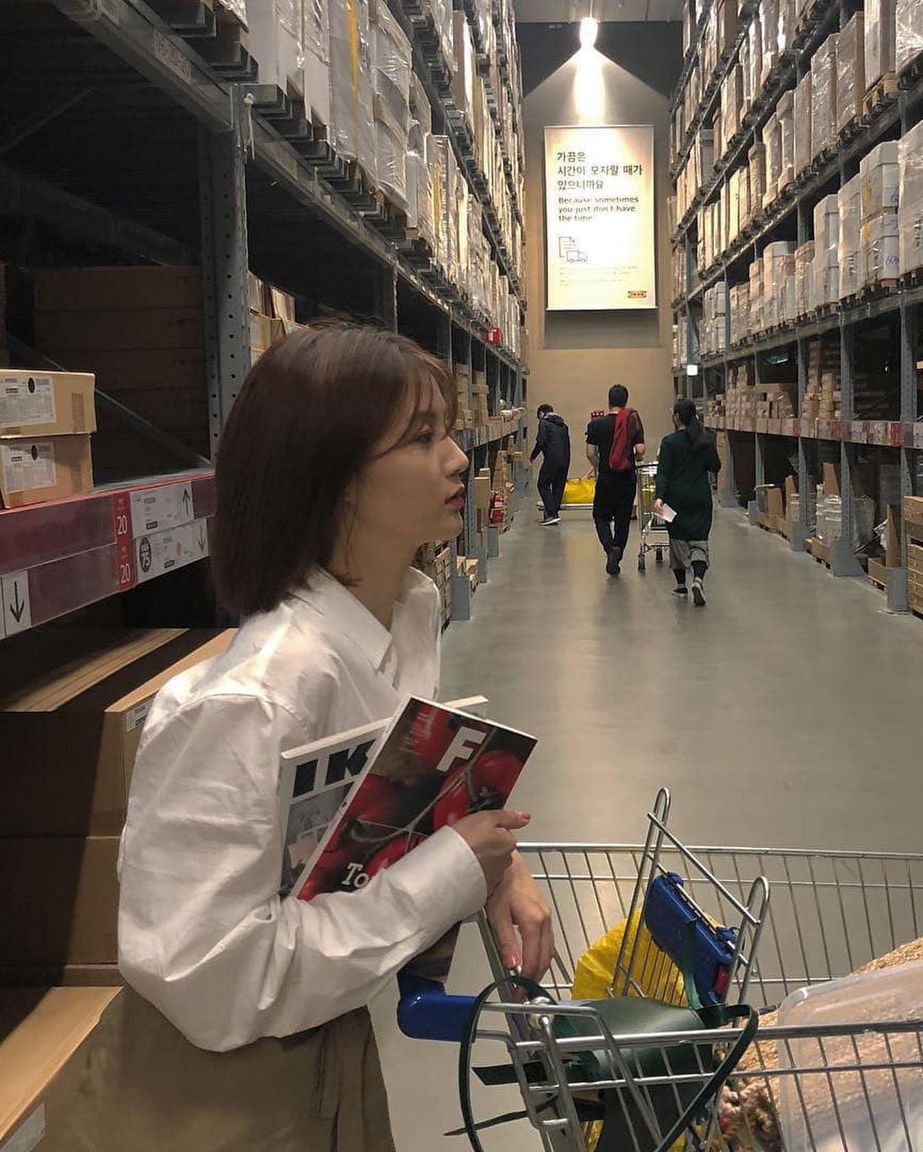 심쿵하는 흰셔츠 코디🤍 이미지