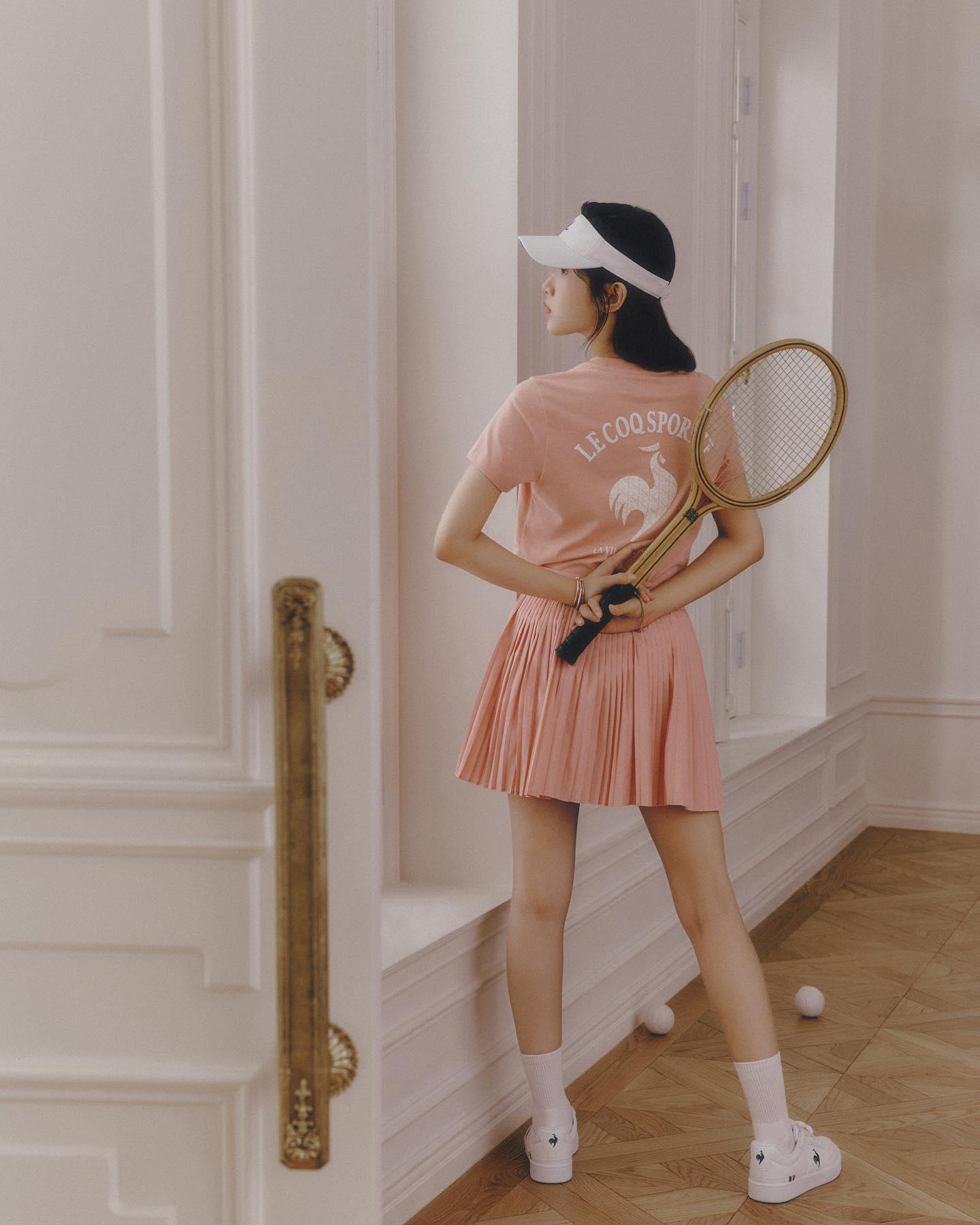 가영언니💚🤍프렌치 테니스룩
르꼬끄 x 문가영 22FW🎾🇫🇷고급진 테린이들 @모여 #광고 이미지6