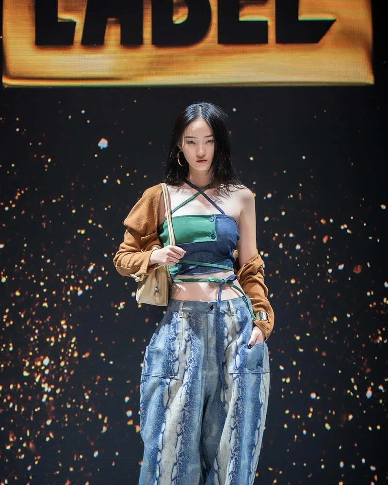 패션 서바이벌🪡🔥넥스트 레이블
1회 우승은?👗신현지도 초이스한 젠지룩 쎄쎄쎄🥇 #광고 이미지1