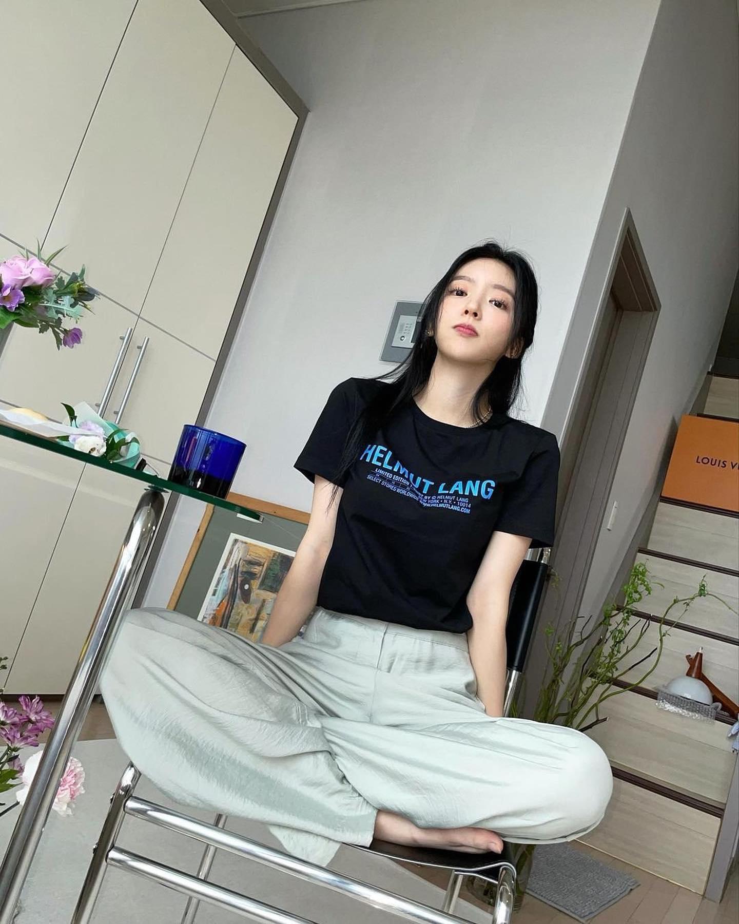 포인트로 딱인👕🤍헬무트랭 반팔 이미지3