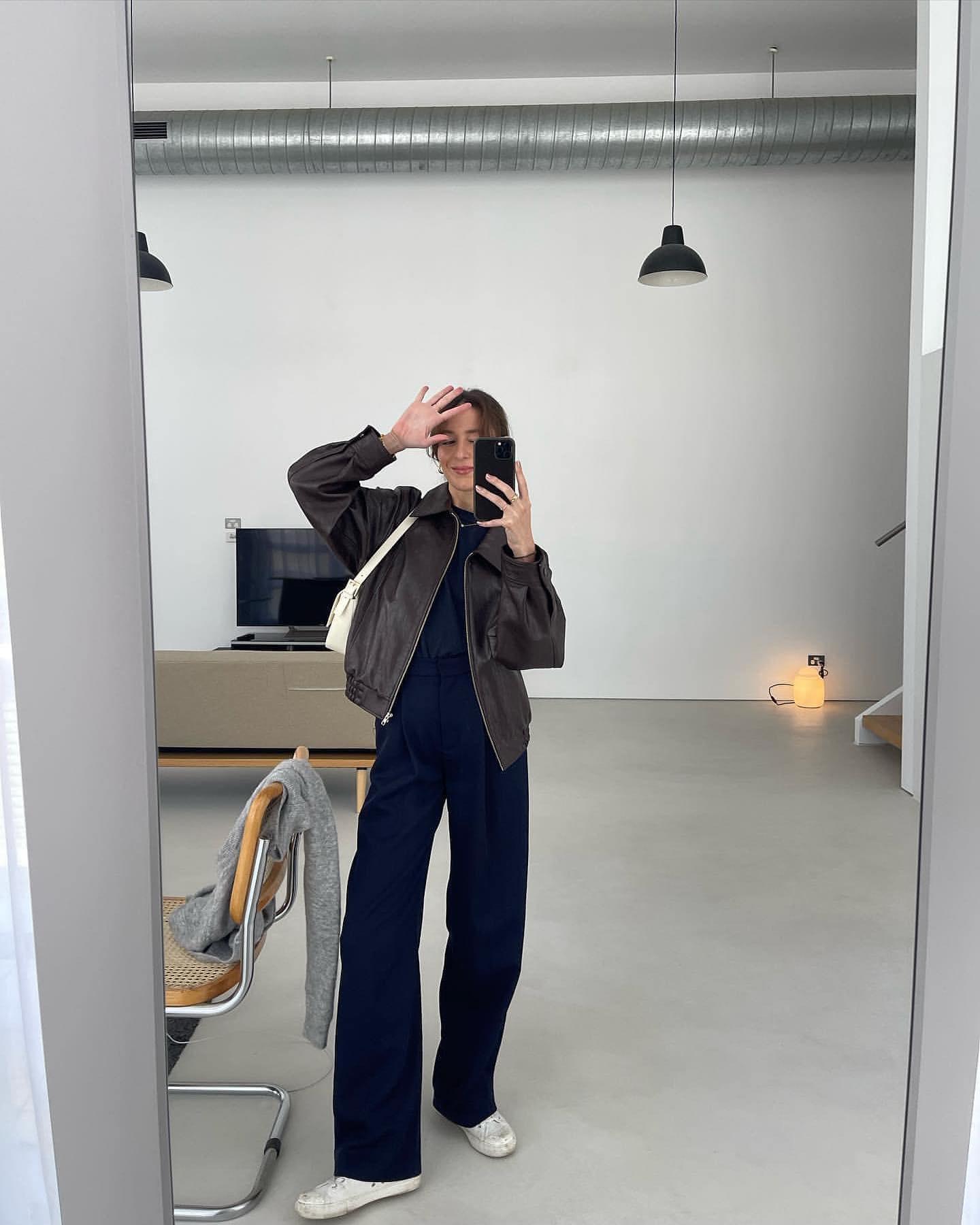 요즘 예쁜 레더 블루종🖤 이미지