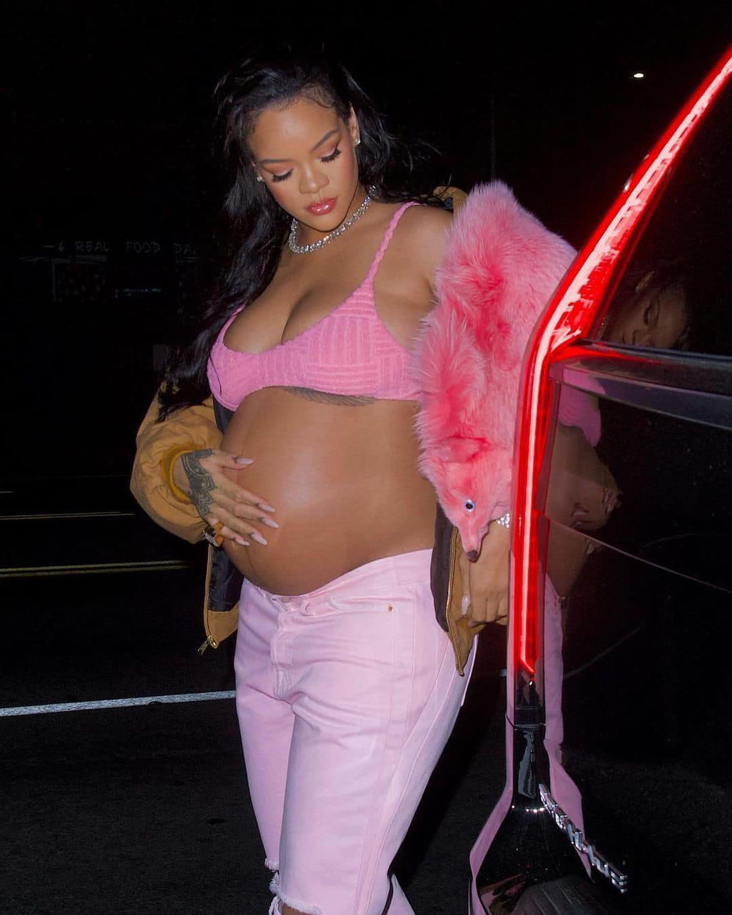 아름다운 D라인 소유 언니들🤰🖤 이미지